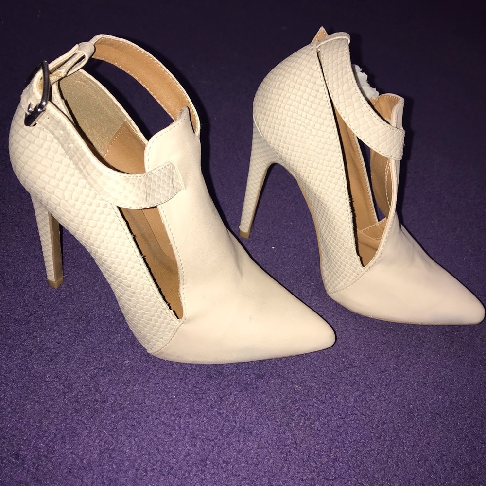 Quipid Cream pump booties heels